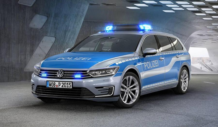 Volkswagen Passat GTE Plug-in-Hybrid German Police '2015